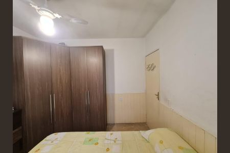 Casa à venda com 250m², 3 quartos e 3 vagas Casa à venda com 250m², 3 quartos e 3 vagasQuarto