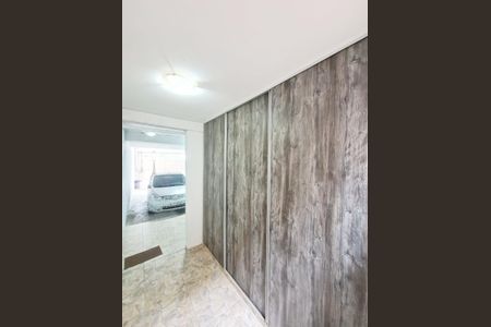 Casa à venda com 250m², 3 quartos e 3 vagas Casa à venda com 250m², 3 quartos e 3 vagasDepósito