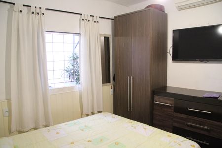 Casa à venda com 250m², 3 quartos e 3 vagasQuarto 