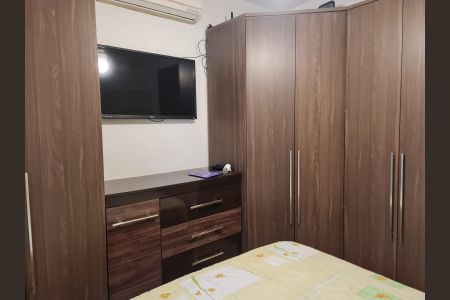 Casa à venda com 250m², 3 quartos e 3 vagas Casa à venda com 250m², 3 quartos e 3 vagasQuarto