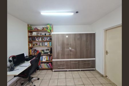 Casa à venda com 250m², 3 quartos e 3 vagas Casa à venda com 250m², 3 quartos e 3 vagasSuíte 2