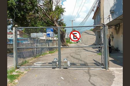 Casa de condomínio para alugar com 50m², 1 quarto e sem vagaFachada - placa