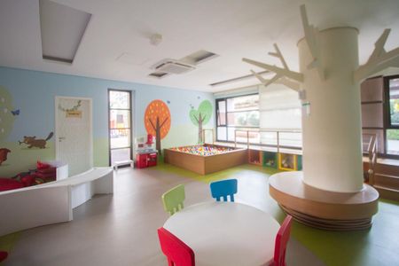 Apartamento à venda com 210m², 3 quartos e 2 vagasBrinquedoteca 2