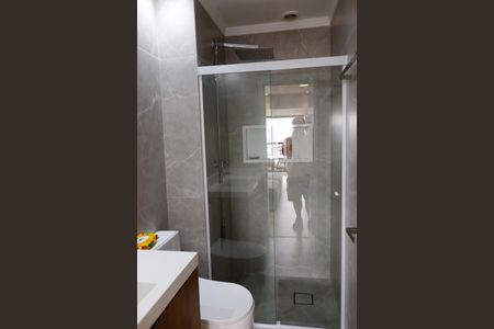 Apartamento à venda com 83m², 2 quartos e 2 vagasBanheiro 