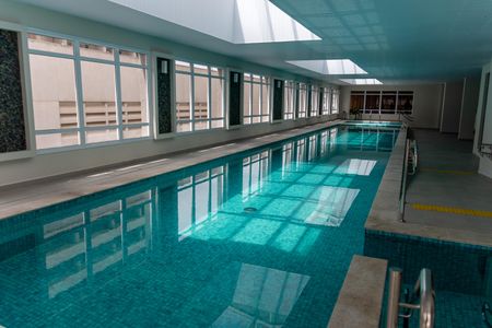 Apartamento à venda com 83m², 2 quartos e 2 vagasÁrea comum - Piscina