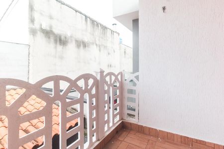 Casa de condomínio para alugar com 149m², 4 quartos e 3 vagas Casa de condomínio para alugar com 149m², 4 quartos e 3 vagasVaranda do Quarto 2