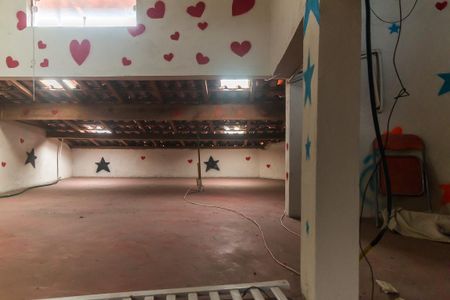 Casa de condomínio para alugar com 149m², 4 quartos e 3 vagas Casa de condomínio para alugar com 149m², 4 quartos e 3 vagasSótão