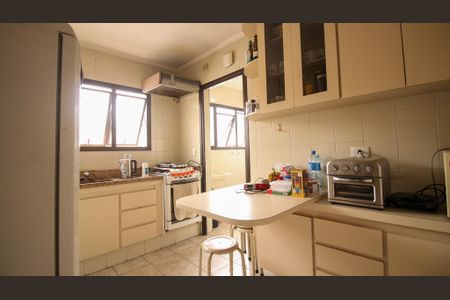 Apartamento para alugar com 79m², 2 quartos e 2 vagas Apartamento para alugar com 79m², 2 quartos e 2 vagasCozinha