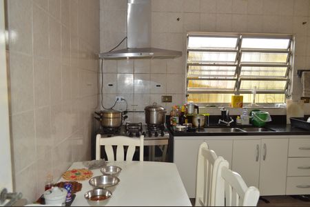 Casa à venda com 200m², 3 quartos e 2 vagasCozinha