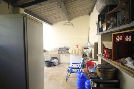 Casa à venda com 200m², 3 quartos e 2 vagasDespensa