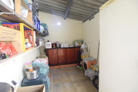 Casa à venda com 200m², 3 quartos e 2 vagasDespensa