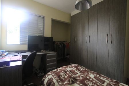 Casa à venda com 200m², 3 quartos e 2 vagasQuarto 2