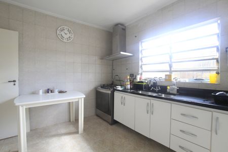 Casa à venda com 200m², 3 quartos e 2 vagasCozinha