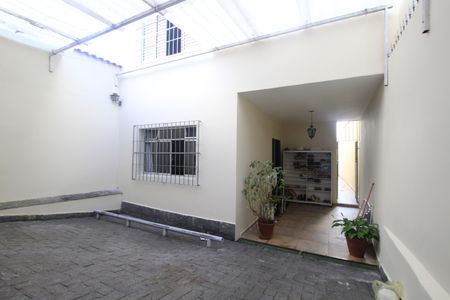 Casa à venda com 200m², 3 quartos e 2 vagasGragem