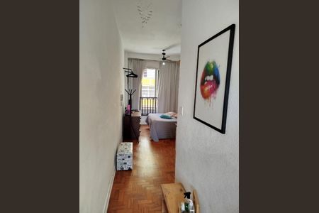 Apartamento à venda com 33m², 1 quarto e sem vaga Apartamento à venda com 33m², 1 quarto e sem vagaFoto 02