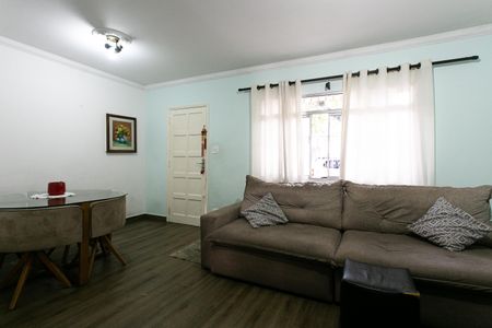 Casa à venda com 112m², 3 quartos e 2 vagasSala