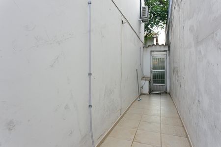 Casa à venda com 112m², 3 quartos e 2 vagasCorredor Externo