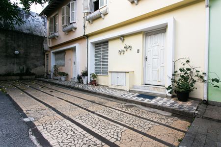 Casa à venda com 110m², 4 quartos e 2 vagasGaragem