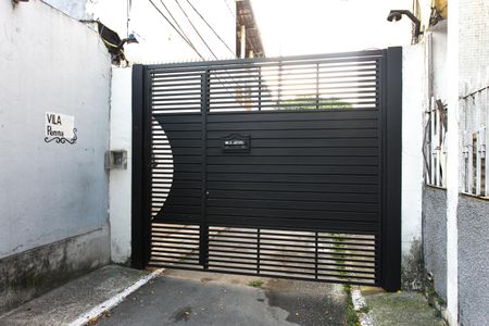 Casa à venda com 110m², 4 quartos e 2 vagasFachada 