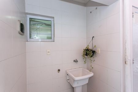 Casa à venda com 110m², 4 quartos e 2 vagasÁrea de Serviço