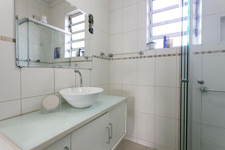 Casa à venda com 110m², 4 quartos e 2 vagasBanheiro Social