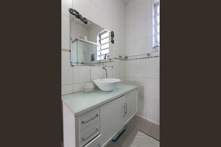 Casa à venda com 110m², 4 quartos e 2 vagasBanheiro Social