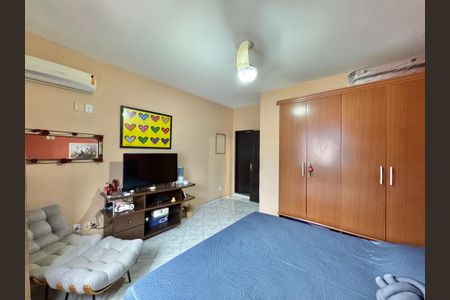 Casa de condomínio para alugar com 300m², 4 quartos e 3 vagasQuarto 1