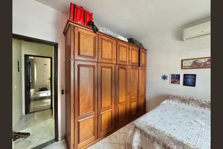 Casa de condomínio para alugar com 300m², 4 quartos e 3 vagasSuíte