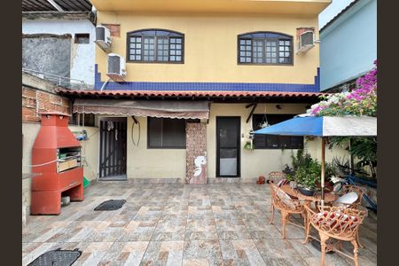 Casa de condomínio para alugar com 300m², 4 quartos e 3 vagasÁrea externa