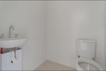 Banheiro de kitnet/studio à venda com 1 quarto, 24m² em Vila Mariana, São Paulo