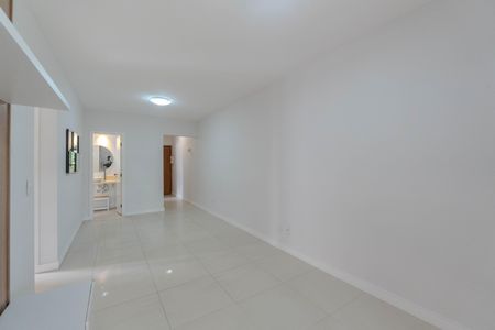 Apartamento para alugar com 72m², 2 quartos e 2 vagasSala
