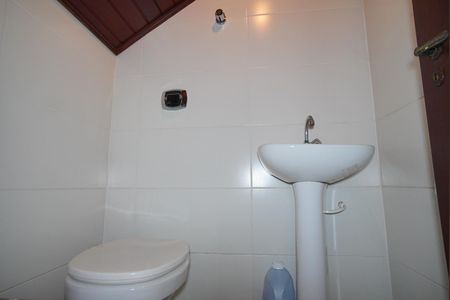 Casa à venda com 288m², 4 quartos e 3 vagasLavabo