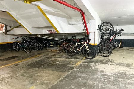 Apartamento à venda com 79m², 2 quartos e 1 vagaÁrea Comum - Bicicletário