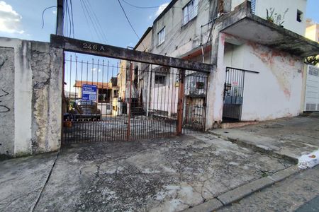 Casa para alugar com 75m², 1 quarto e sem vaga Casa para alugar com 75m², 1 quarto e sem vagaFachada