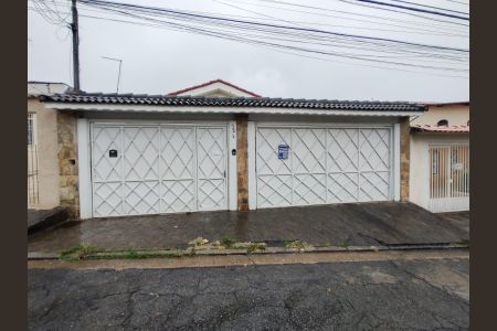 Casa à venda com 330m², 3 quartos e 5 vagasFachada