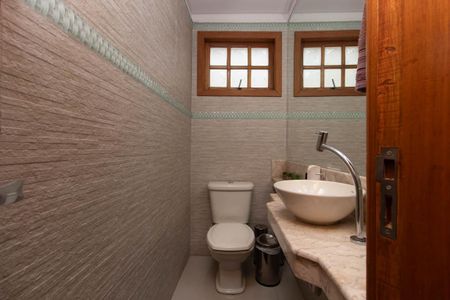 Casa à venda com 330m², 3 quartos e 5 vagasLavabo