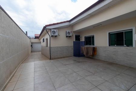 Casa à venda com 330m², 3 quartos e 5 vagasQuintal