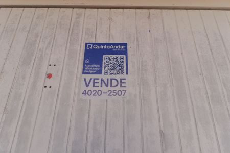 Casa à venda com 348m², 4 quartos e 2 vagas Casa à venda com 348m², 4 quartos e 2 vagasPlaca