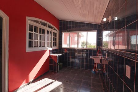 Casa à venda com 348m², 4 quartos e 2 vagas Casa à venda com 348m², 4 quartos e 2 vagasÁrea de Serviço