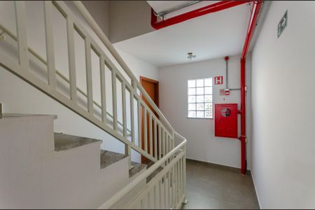 Apartamento para alugar com 115m², 2 quartos e 1 vagaEscada