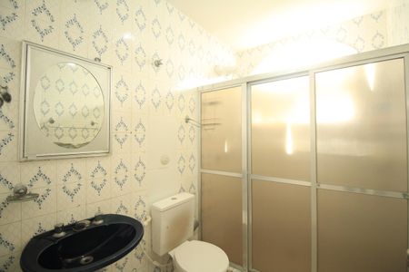 Casa para alugar com 800m², 6 quartos e 6 vagasBanheiro Social