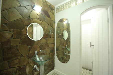 Casa para alugar com 800m², 6 quartos e 6 vagasLavabo