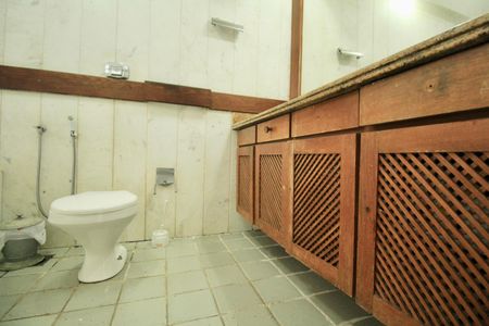 Casa para alugar com 800m², 6 quartos e 6 vagasBanheiro Suíte 2