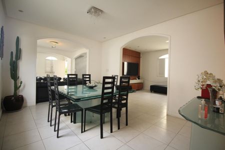Casa para alugar com 800m², 6 quartos e 6 vagasSala de Jantar