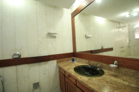 Casa para alugar com 800m², 6 quartos e 6 vagasBanheiro  Suíte 2