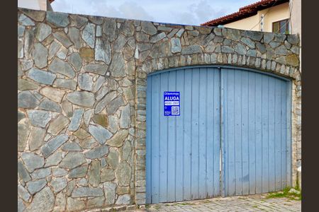 Casa para alugar com 800m², 6 quartos e 6 vagasPlaquinha