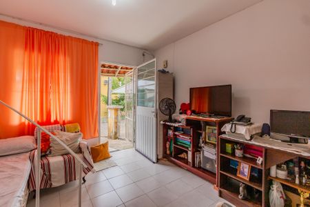 Casa de condomínio à venda com 50m², 2 quartos e sem vagaSala