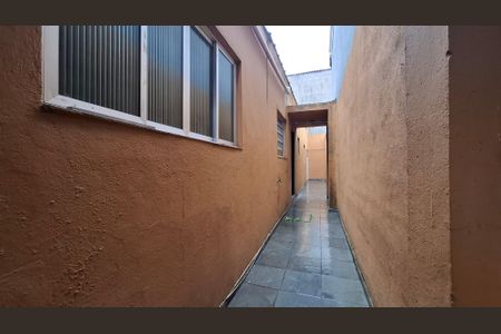 Casa à venda com 116m², 2 quartos e 4 vagasCorredor lareral