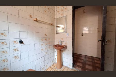 Casa à venda com 116m², 2 quartos e 4 vagasBanheiro 2