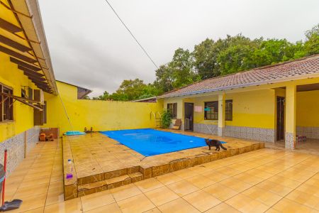 Casa à venda com 100m², 2 quartos e 1 vaga Casa à venda com 100m², 2 quartos e 1 vagaPiscina